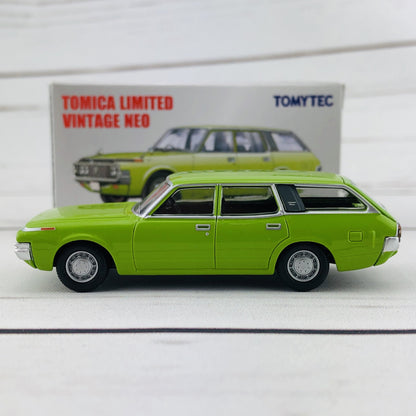 Tomica Limited Vintage 1/64 Toyota Crown Van Deluxe Green (1973) LV-N163a