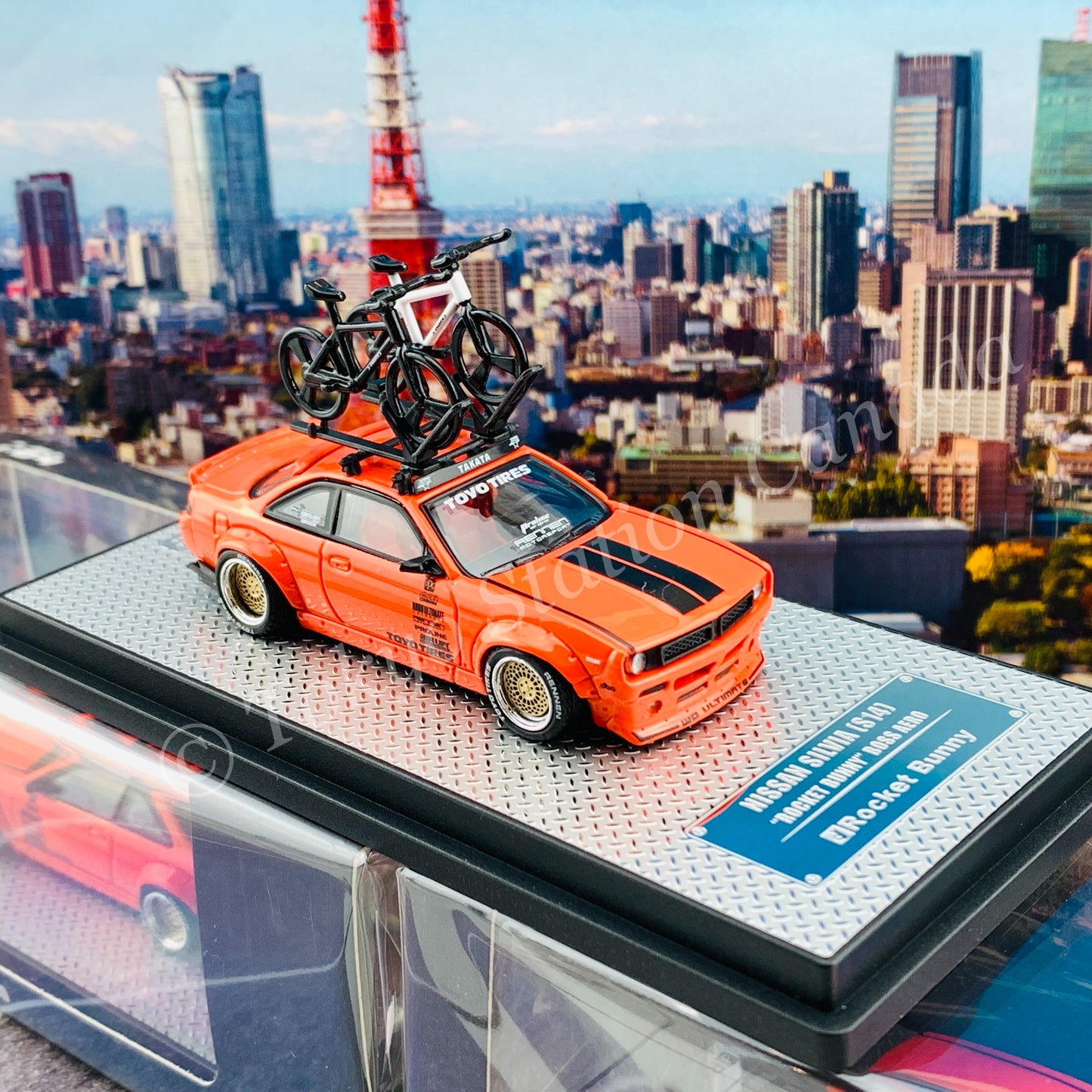 INNO64 1/64 NISSAN SILVIA S14 Rocket Bunny Boss Aero With Roof Rack and Bicycles IN64-S14B-SEMA15