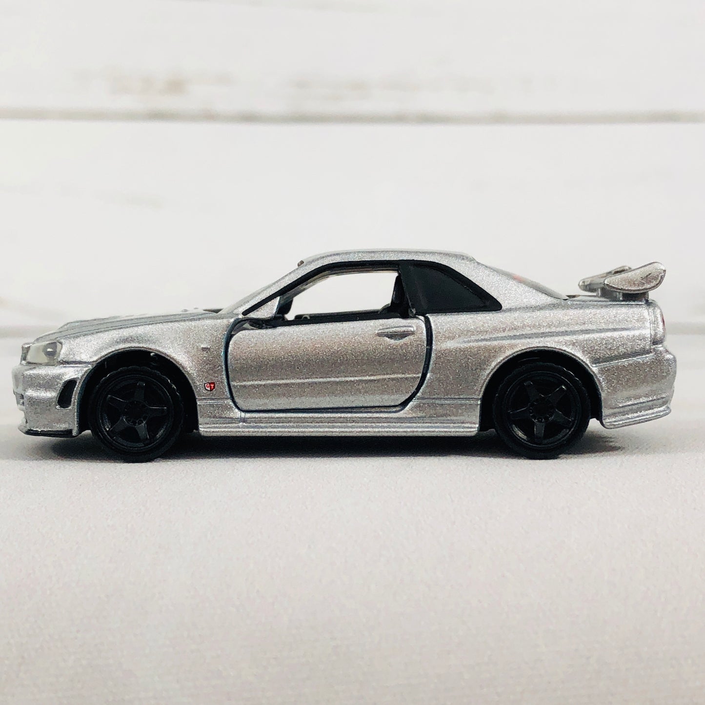 Tomica Premium No.01 NISMO R34 GTR Z-tune