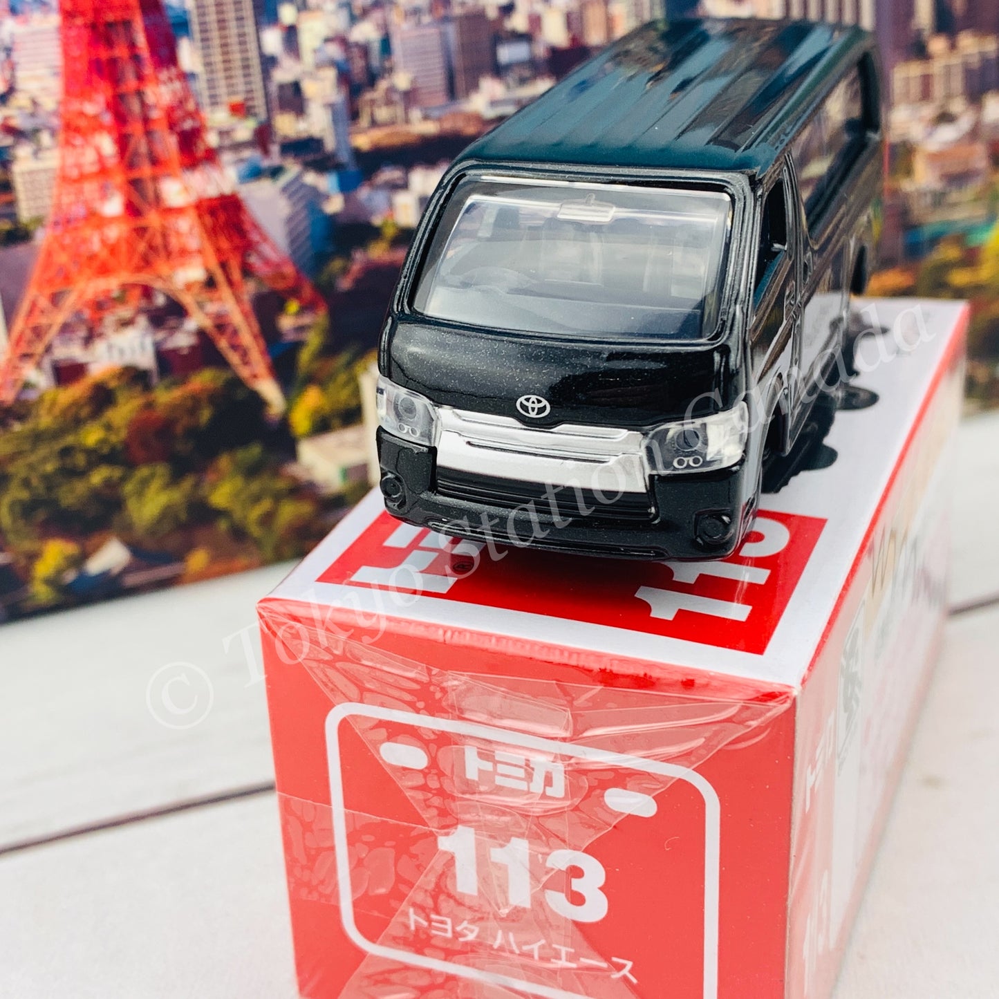 TOMICA 113 Toyota Hiace