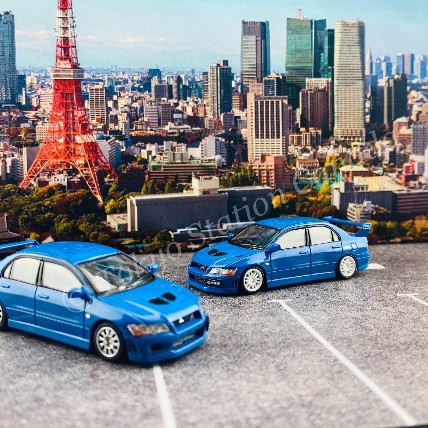 BM CREATIONS JUNIOR 1/64 Mitsubishi Lancer Evolution VII BLUE RHD with Extra Wheel Set and Lowering Parts 64B0088