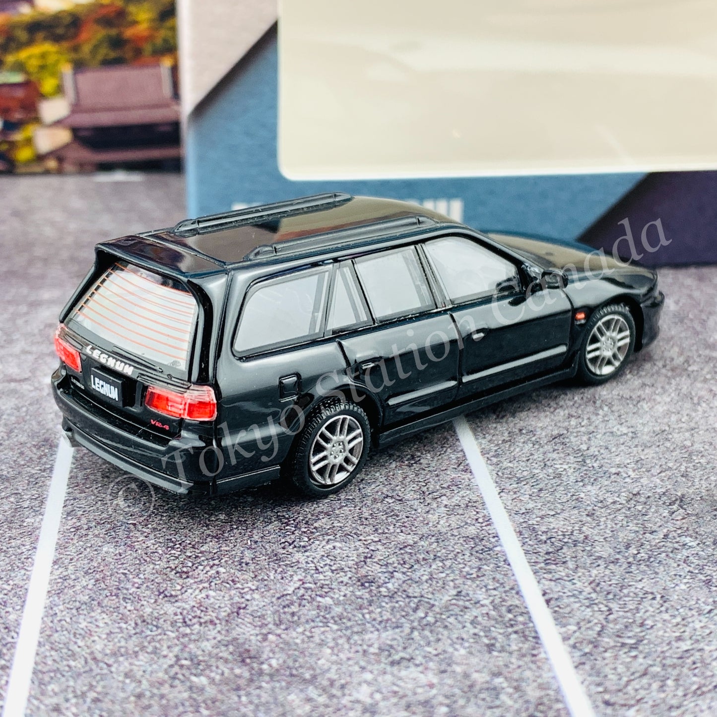 BM Creations JUNIOR 1/64 Mitsubishi Legnum VR4 BLACK RHD with Extra Wheels, Lowering Parts 64B0156