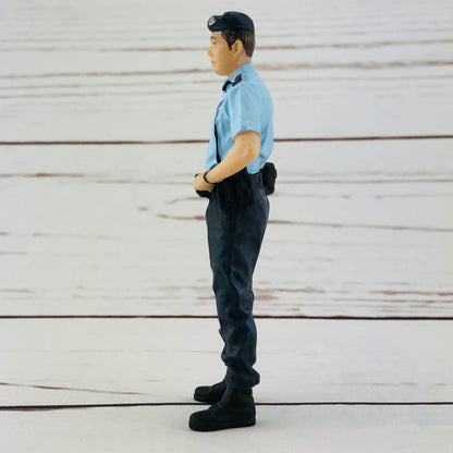 Tiny 1/18 Figure Police Constable (PTU)
