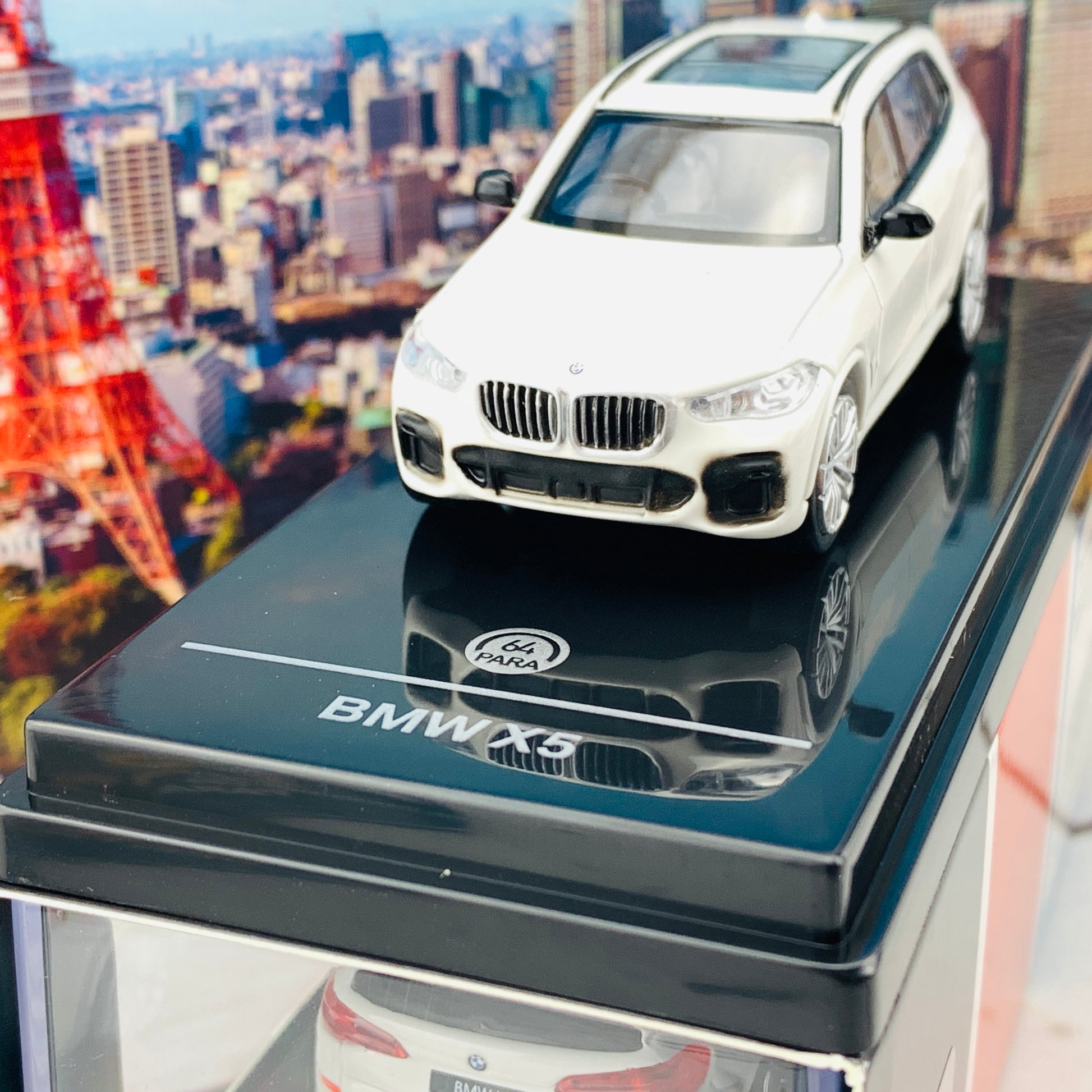 PARA64 1/64 BMW X5 (G05) Mineral White RHD PA-65181