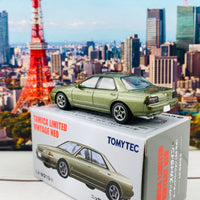 Tomica Limited Vintage Neo 1/64 Nissan Skyline Skyline Autech Version (1992) LV-N213a