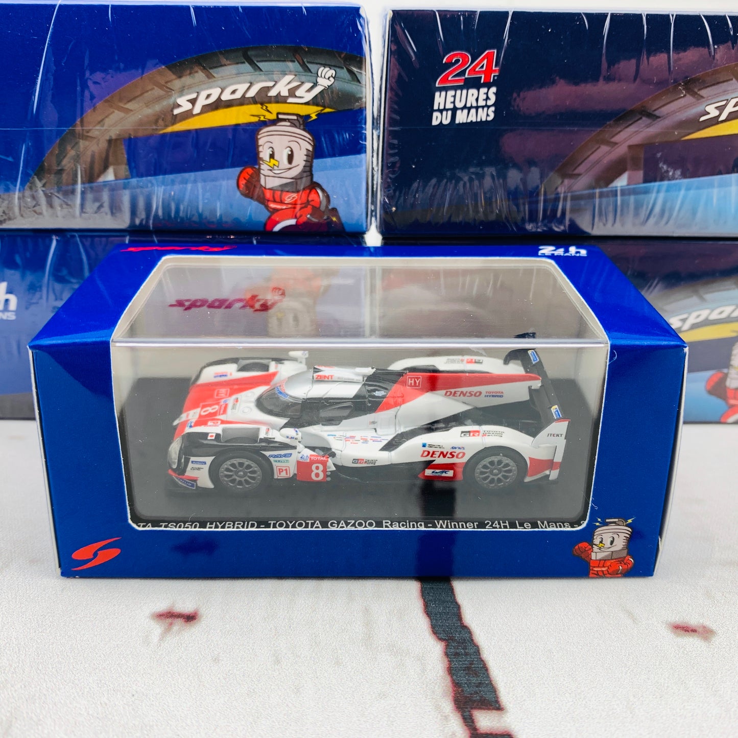 Sparky 1/64 TOYOTA TS050 HYBRID NO.8 TOYOTA GAZOO RACING WINNER 24H LE MANS 2018 S. BUEMI - K. NAKAJIMA - F. ALONSO Y133