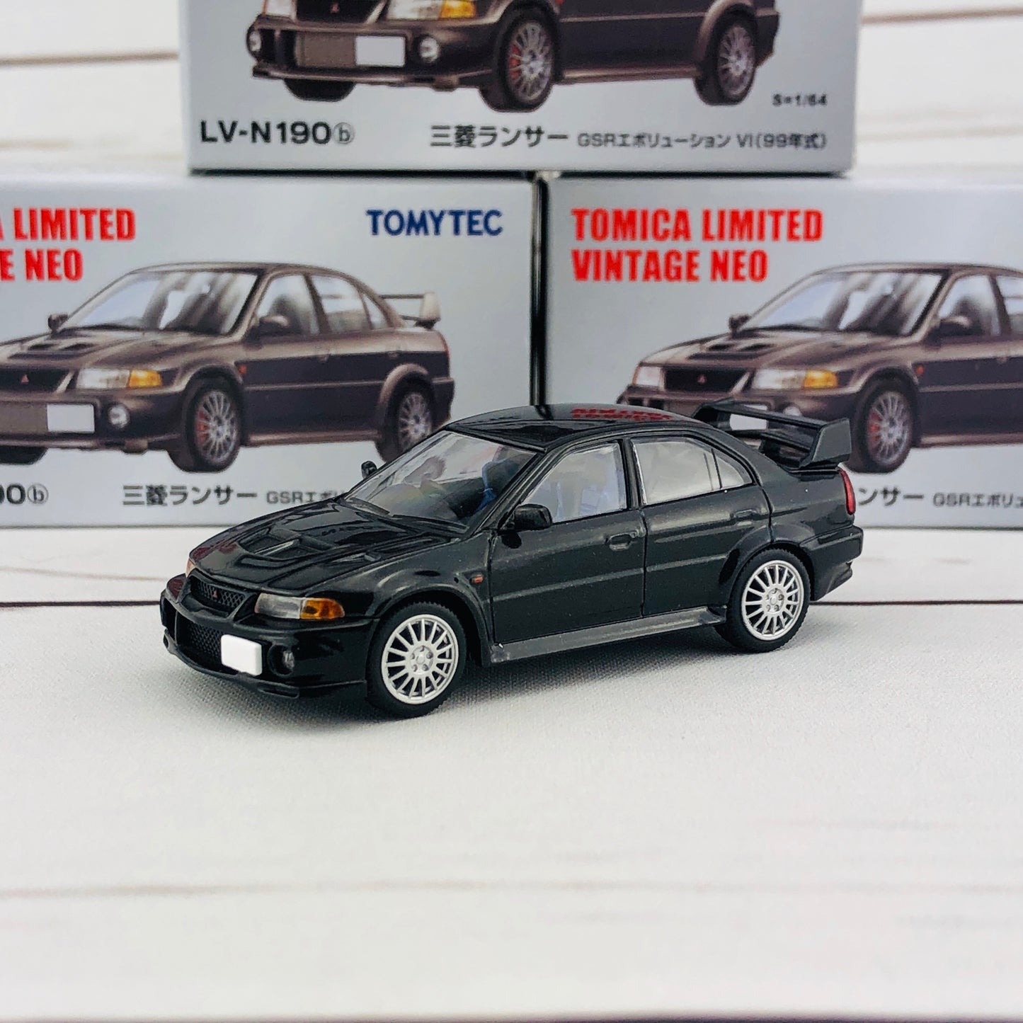 Tomica Limited Vintage Neo Mitsubishi Lancer Evolution VI GSR Black (1999) LV-N190b