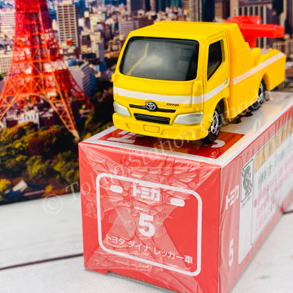 TOMICA 5 Toyota DYNA Wrecker Truck