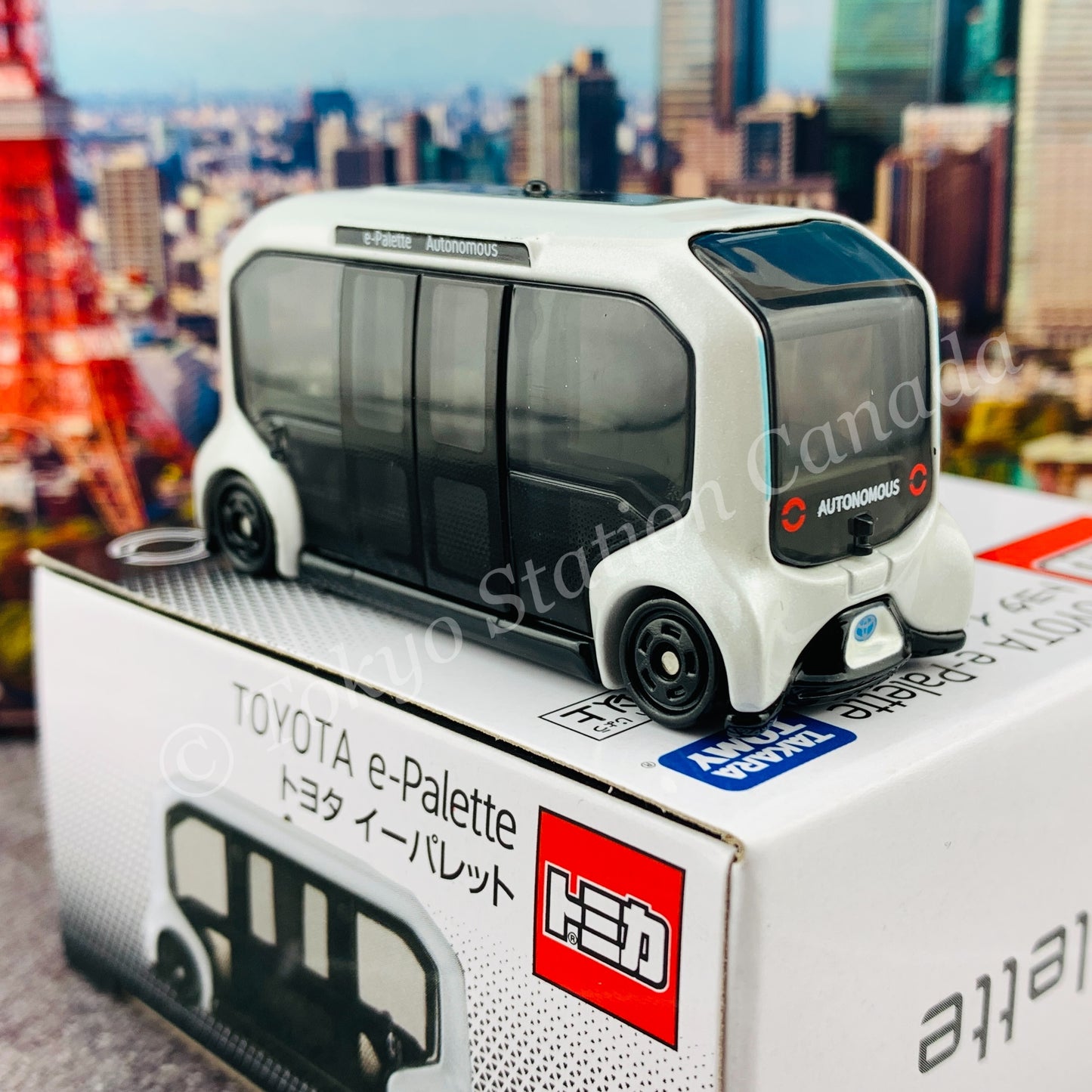 TOMICA Toyota e-Palette