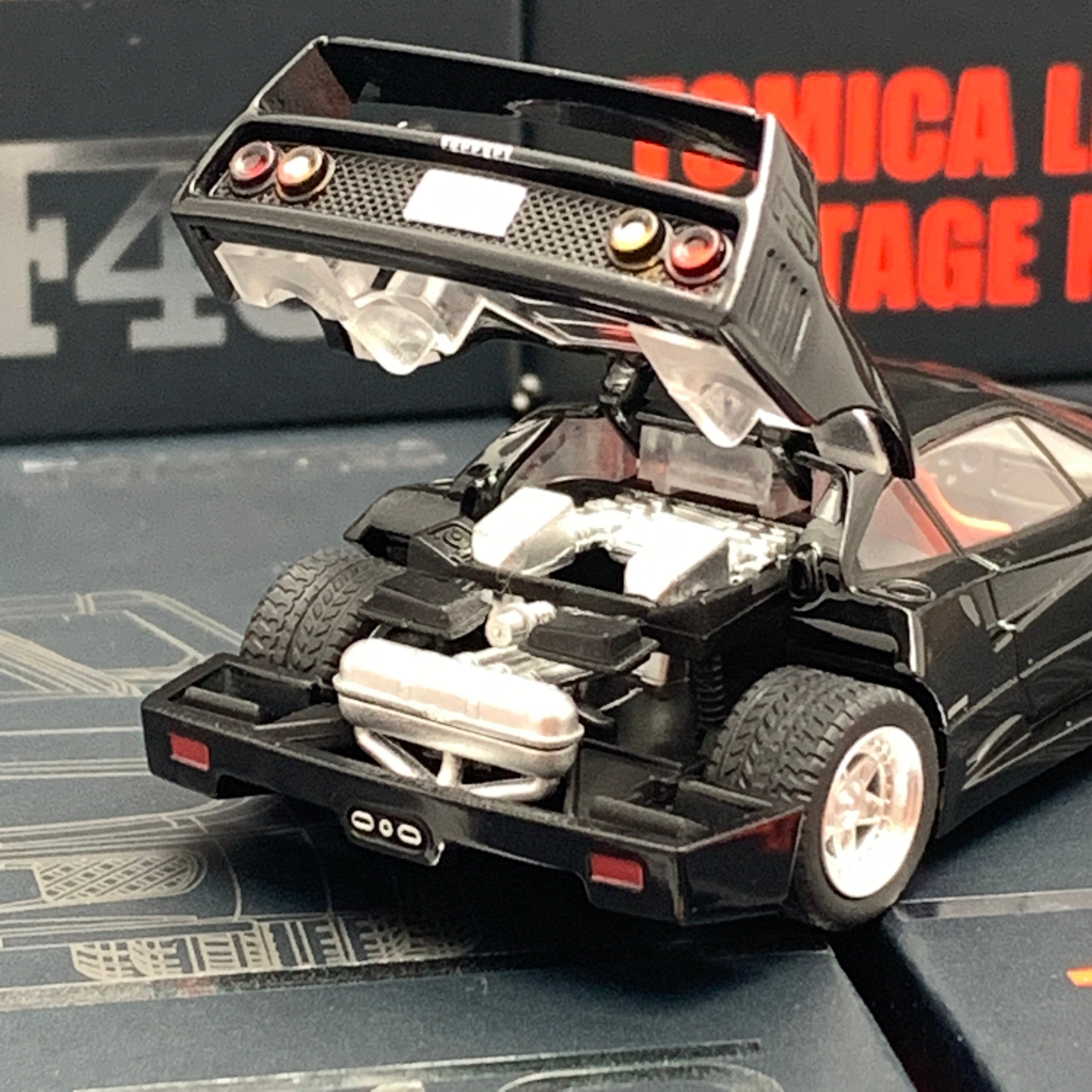 Tomytec Tomica Limited Vintage Neo FERRARI F40 (BLACK) 1/64