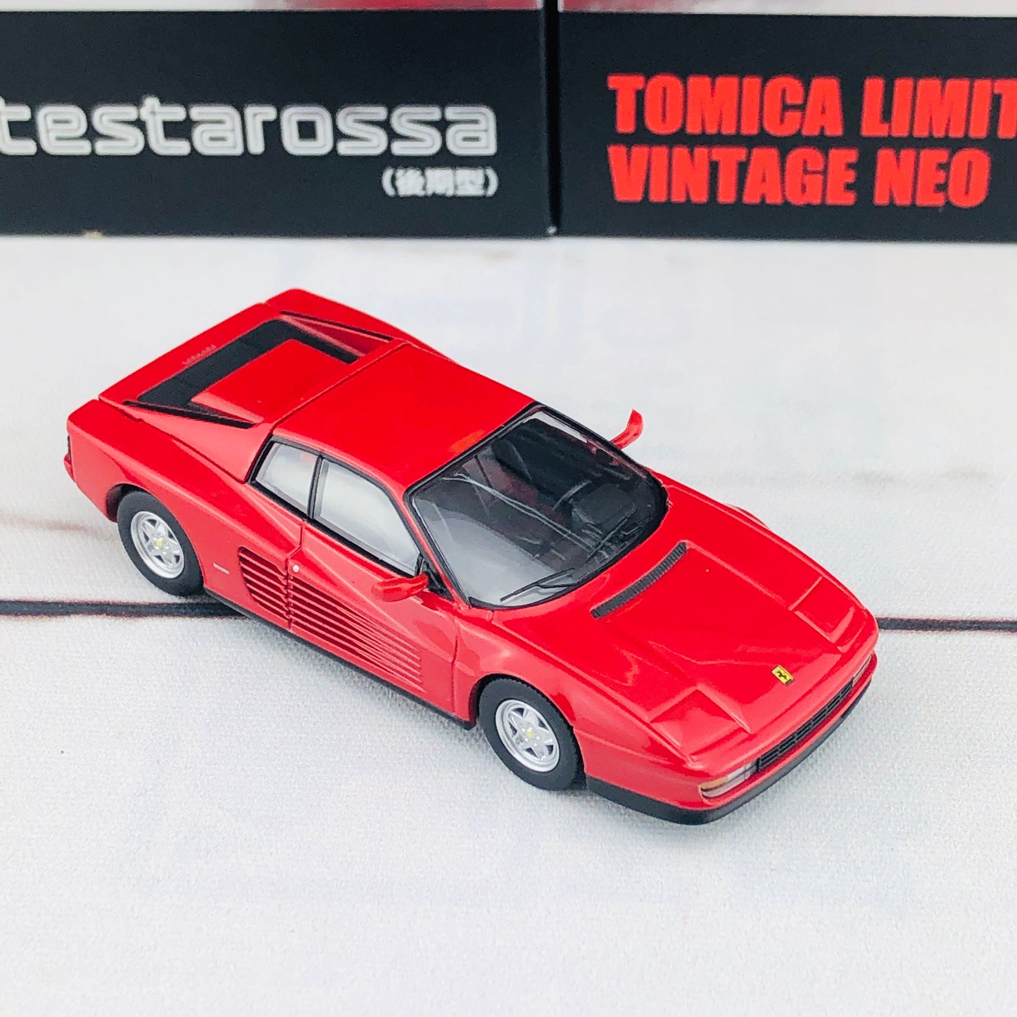 Tomytec Tomica Limited Vintage Neo 1/64 Ferrari Testarossa (RED) 45437363011370