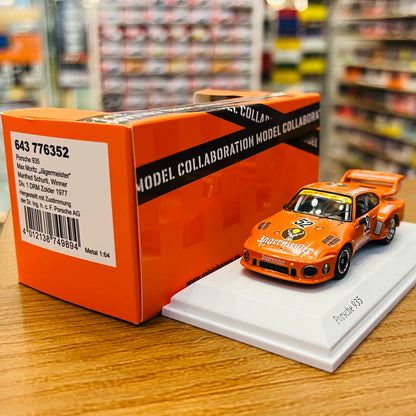 Tarmac Works x MINICHAMPS COLLAB64 1/64 Porsche 935/77 DRM Zolder Bergischer Löwe 1977 #52 Winner T64MC-002-JAG (643776352)