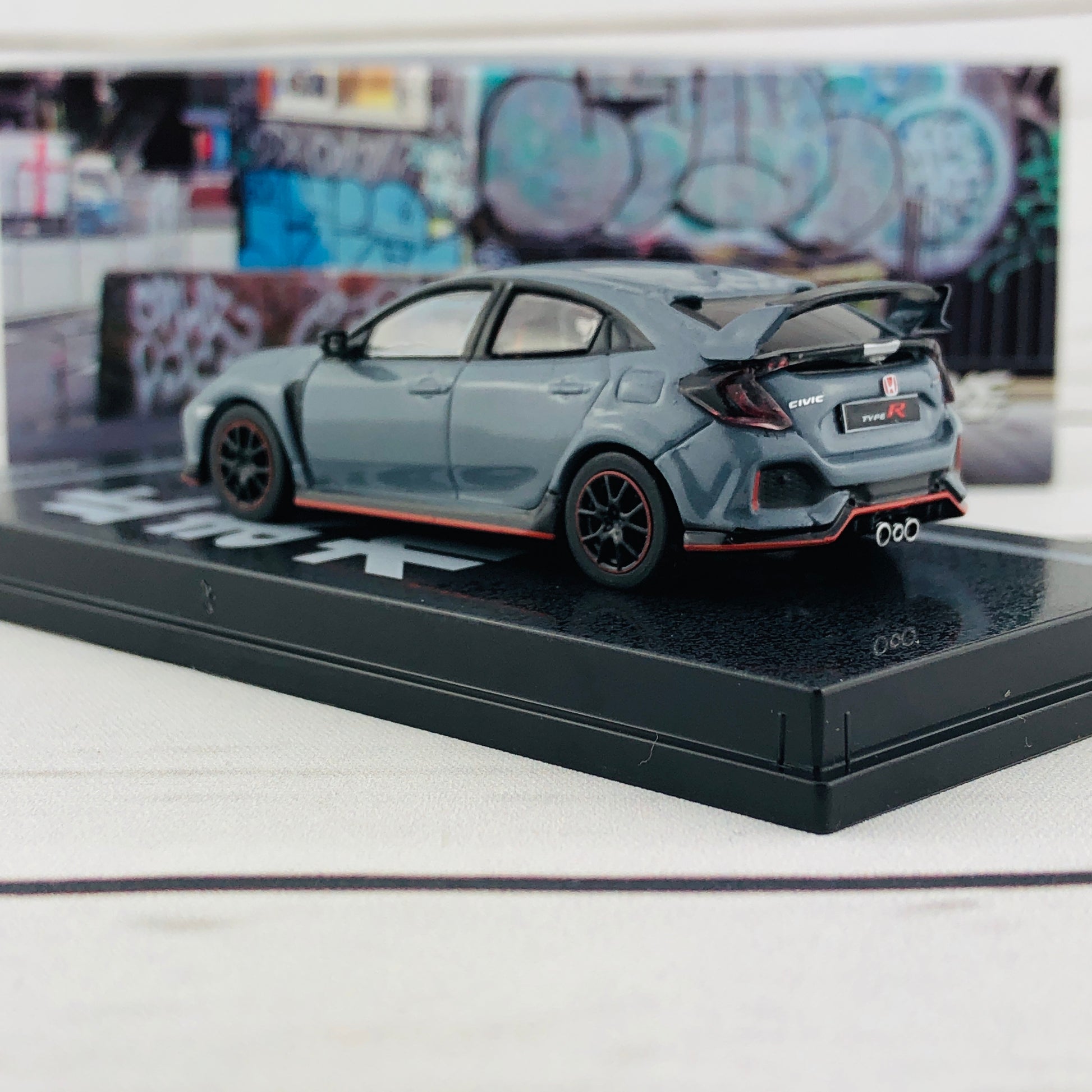 Tarmac Works 1/64 Honda Civic Type R FK8 Malaysia Exclusive Model T64-014-SGY
