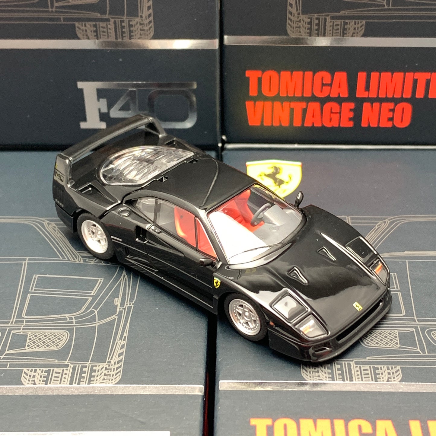 Tomytec Tomica Limited Vintage Neo FERRARI F40 (BLACK) 1/64