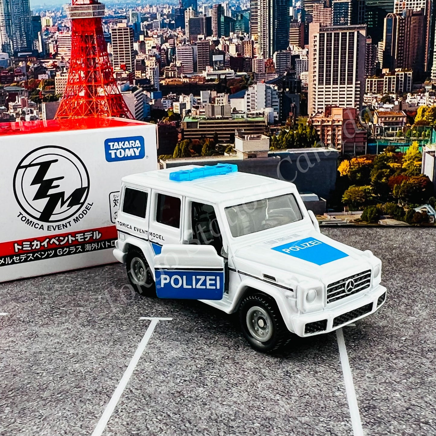 TOMICA EVENT MODEL No. 4 Mercedes Benz G Class Patrol Car (4904810798965)