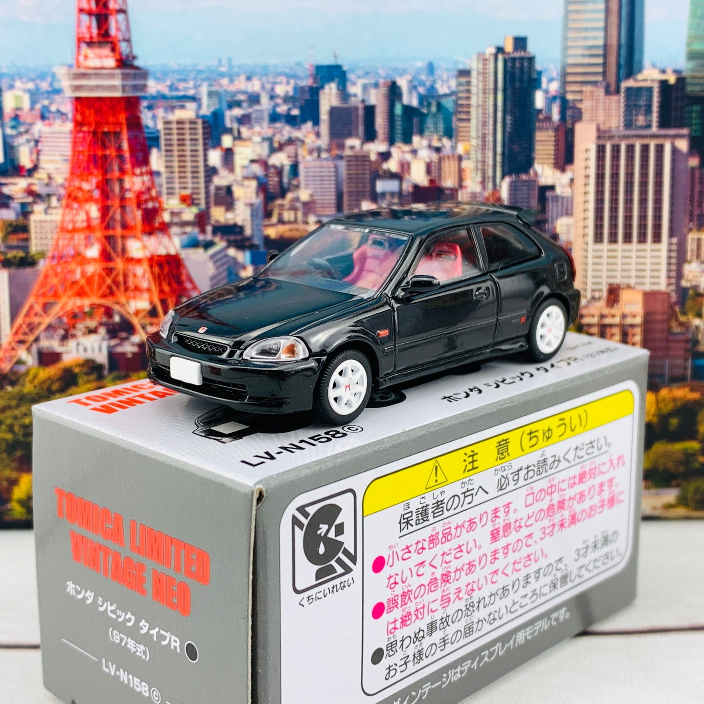 Tomytec Tomica Limited Vintage Neo 1/64 Honda Civic Type R 1997 (Black) LV-N158c