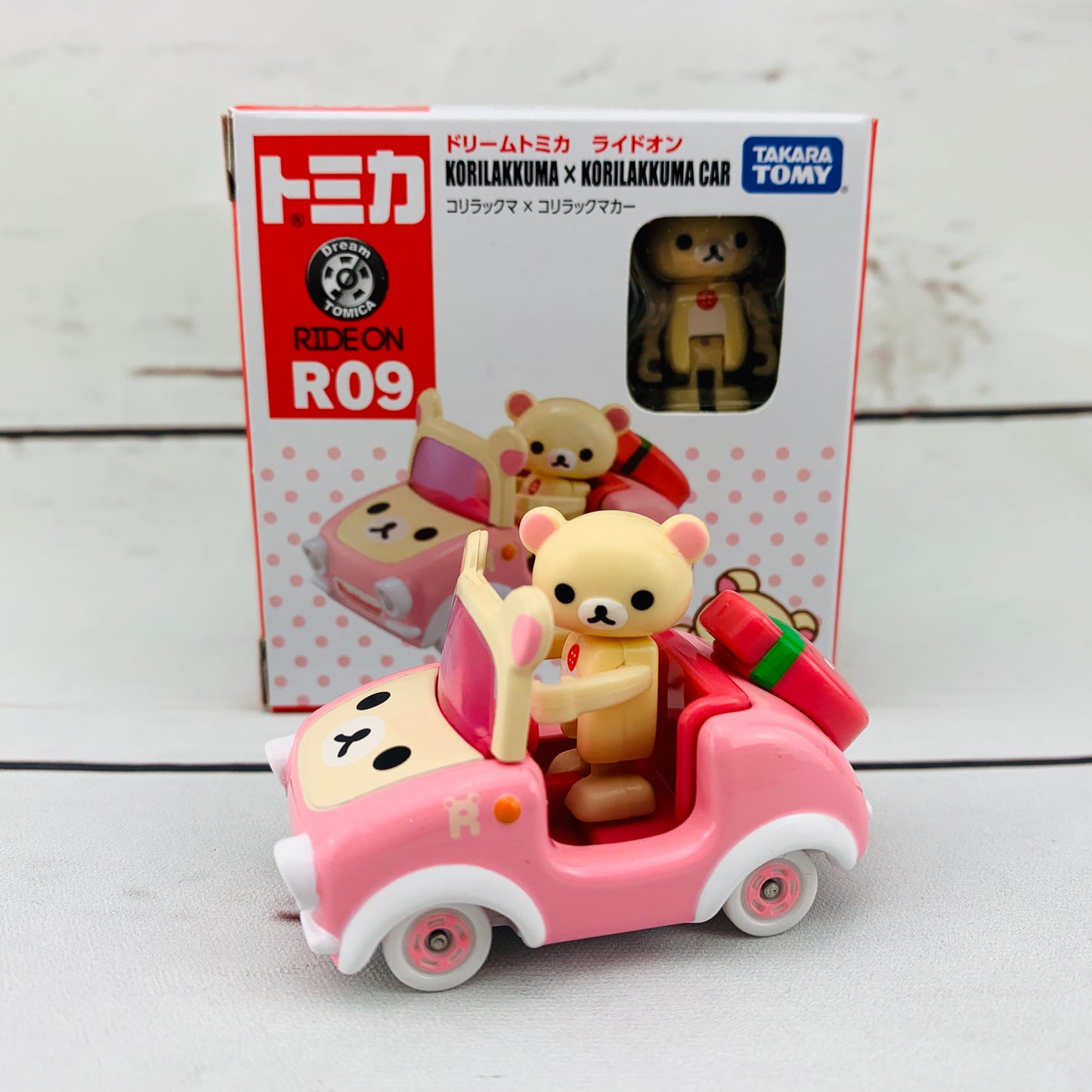 DREAM TOMICA Ride On R09 Korilakkuma x Korilakkuma Car