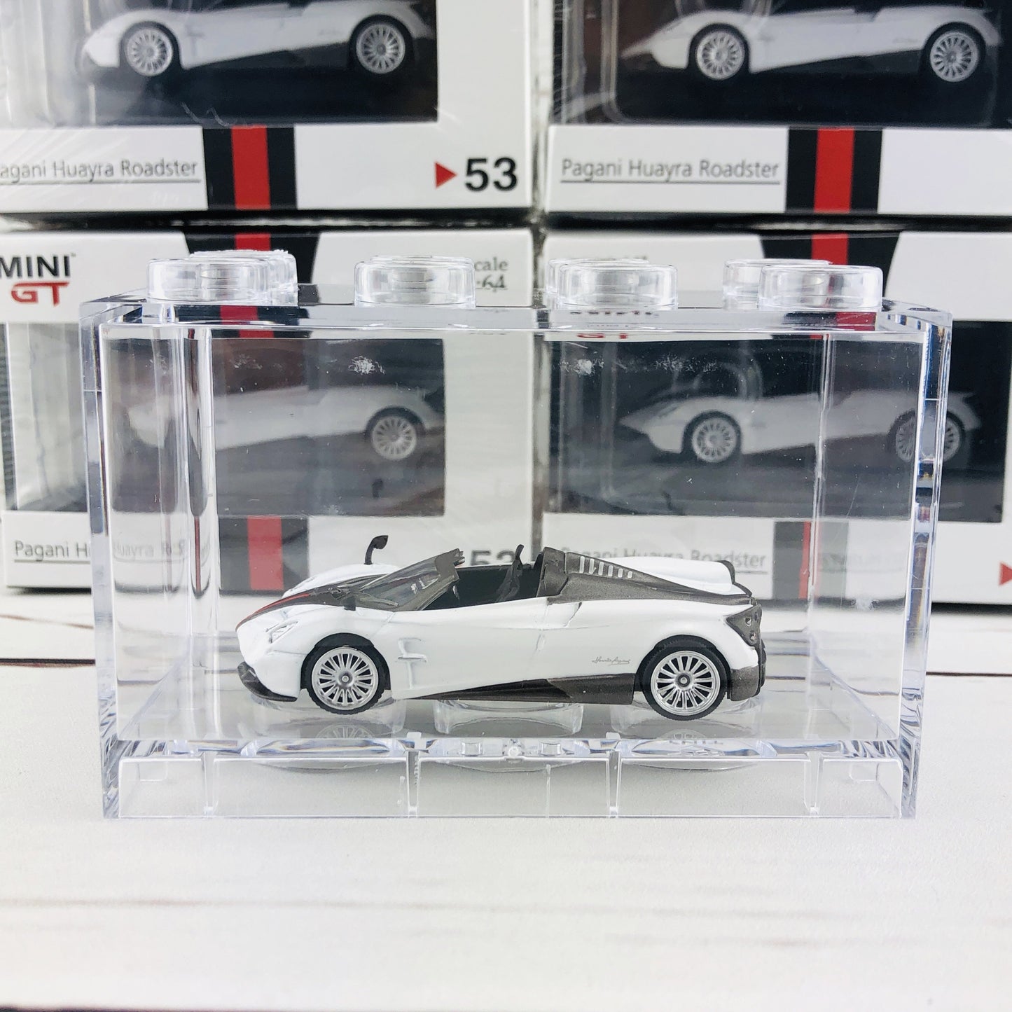 MINI GT Pagani Huayra Roadster RHD White/Black Stripe Hong Kong Exclusive MGT00053-R