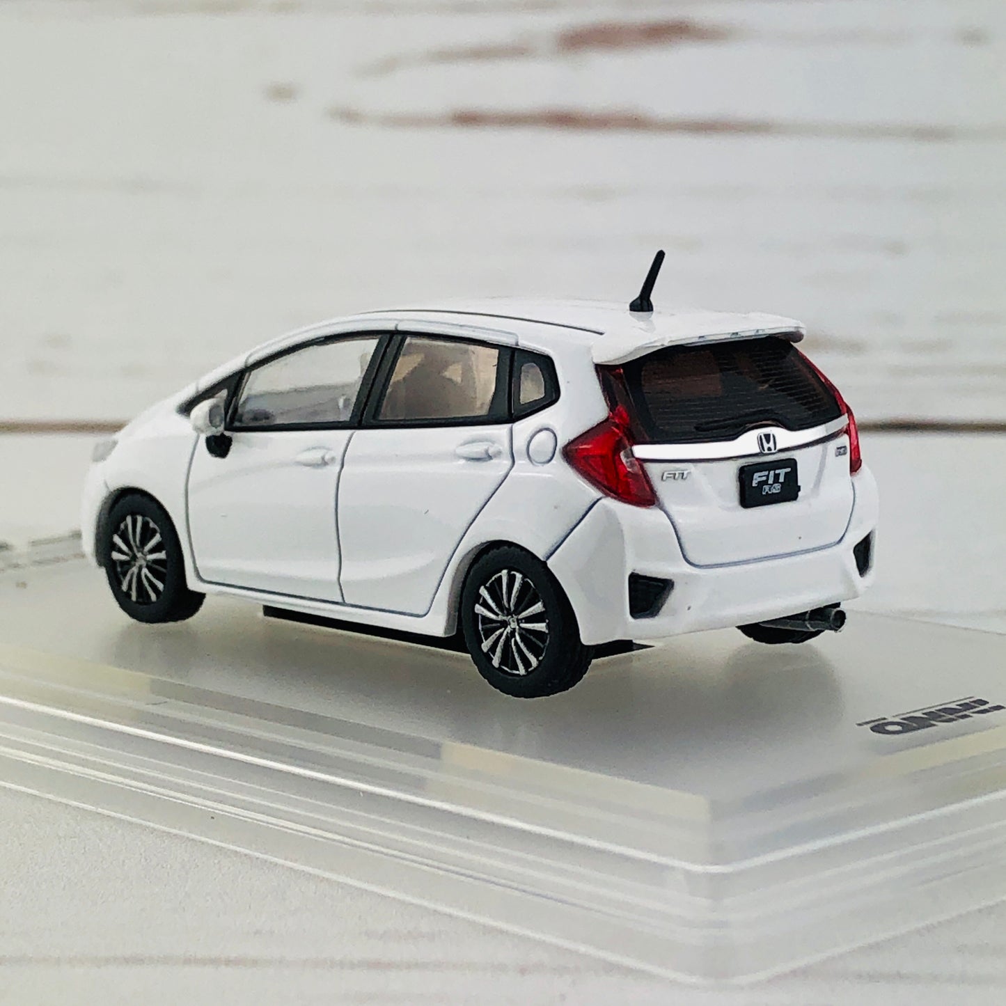 INNO64 1/64 Honda Fit 3 RS White IN64-GK5-WH3X1