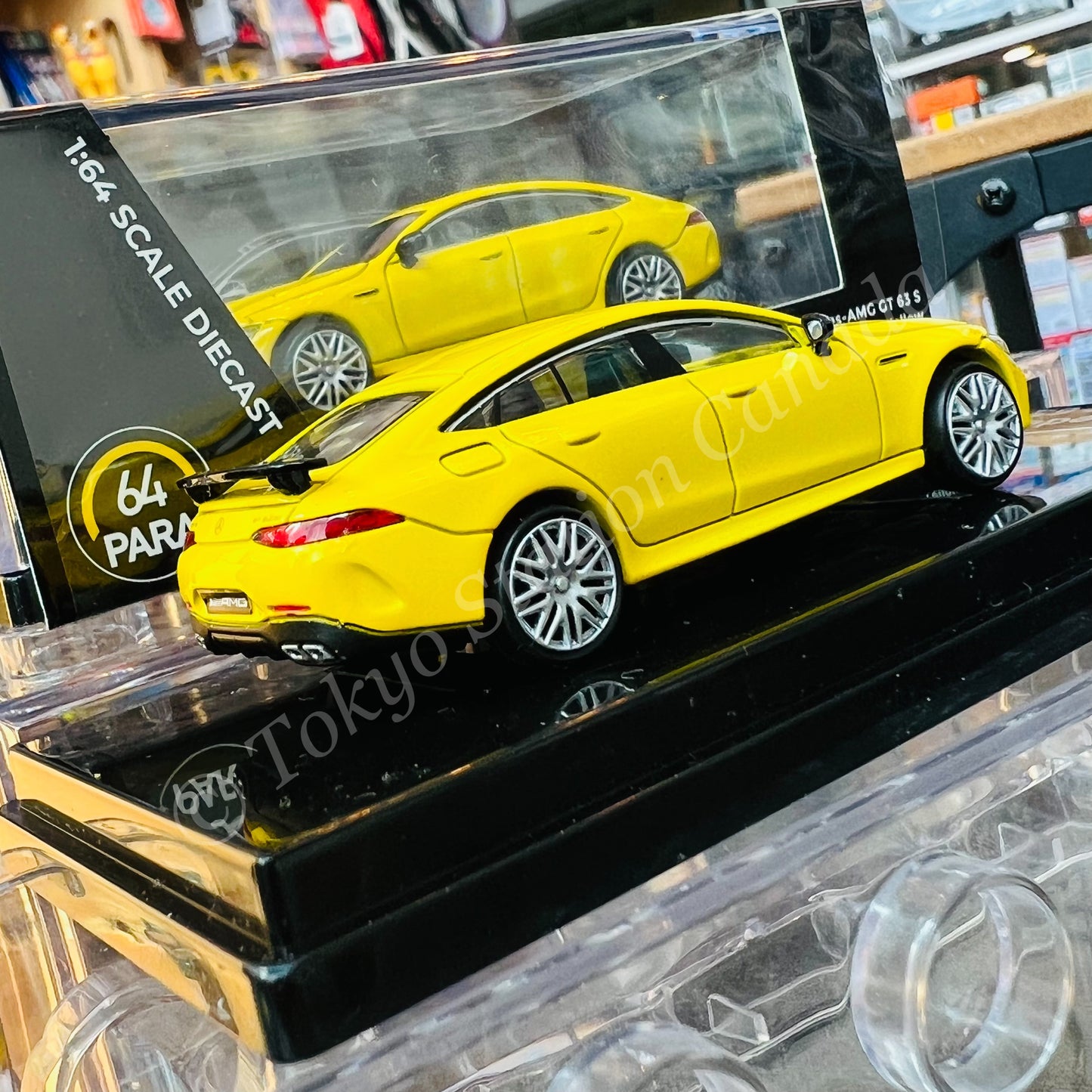 PARA64 1/64 2018 Mercedes-AMG GT 63 S Yellow LHD PA-55285