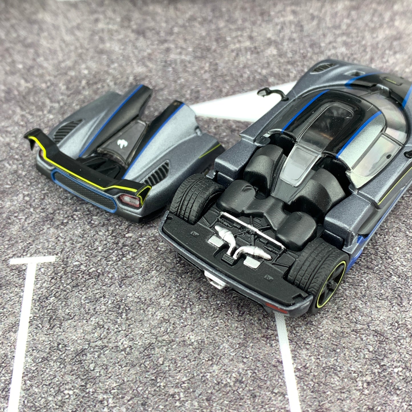 Tarmac Works 1/64 Global64 Koenigsegg Agera Prototype