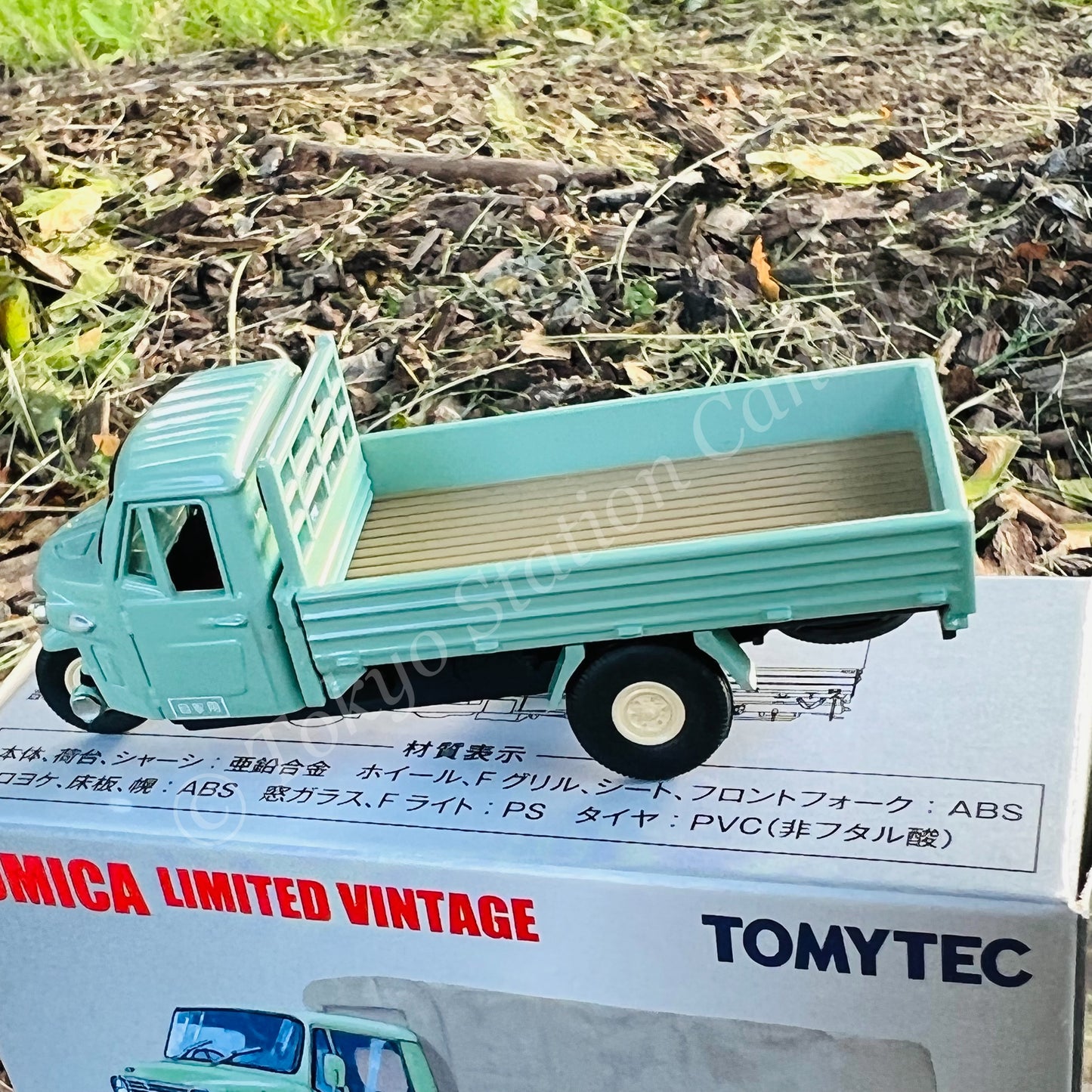 TOMYTEC Tomica Limited Vintage 1/64 Daihatsu CO10T (Green) LV-12e