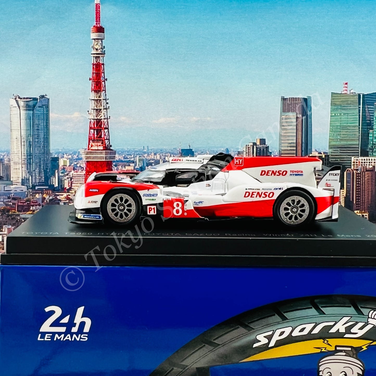 Sparky 1/64 TOYOTA TS050 HYBRID NO.8 TOYOTA GAZOO RACING WINNER 24H LE MANS 2020 S. BUEMI - B. HARTLEY - K. NAKAJIMA Y220