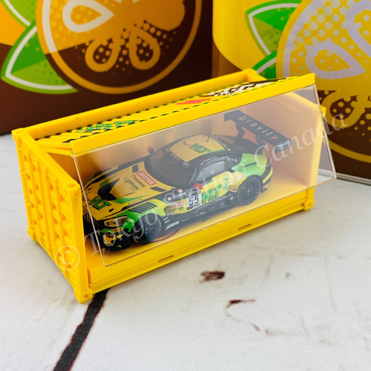 Tarmac Works 1/64 COLLAB64 Mercedes-AMG GT3 GT World Challenge Asia ESPORTS Championship 2020 Darryl O'Young with Metal Oil Can and Container T64-008-VLT