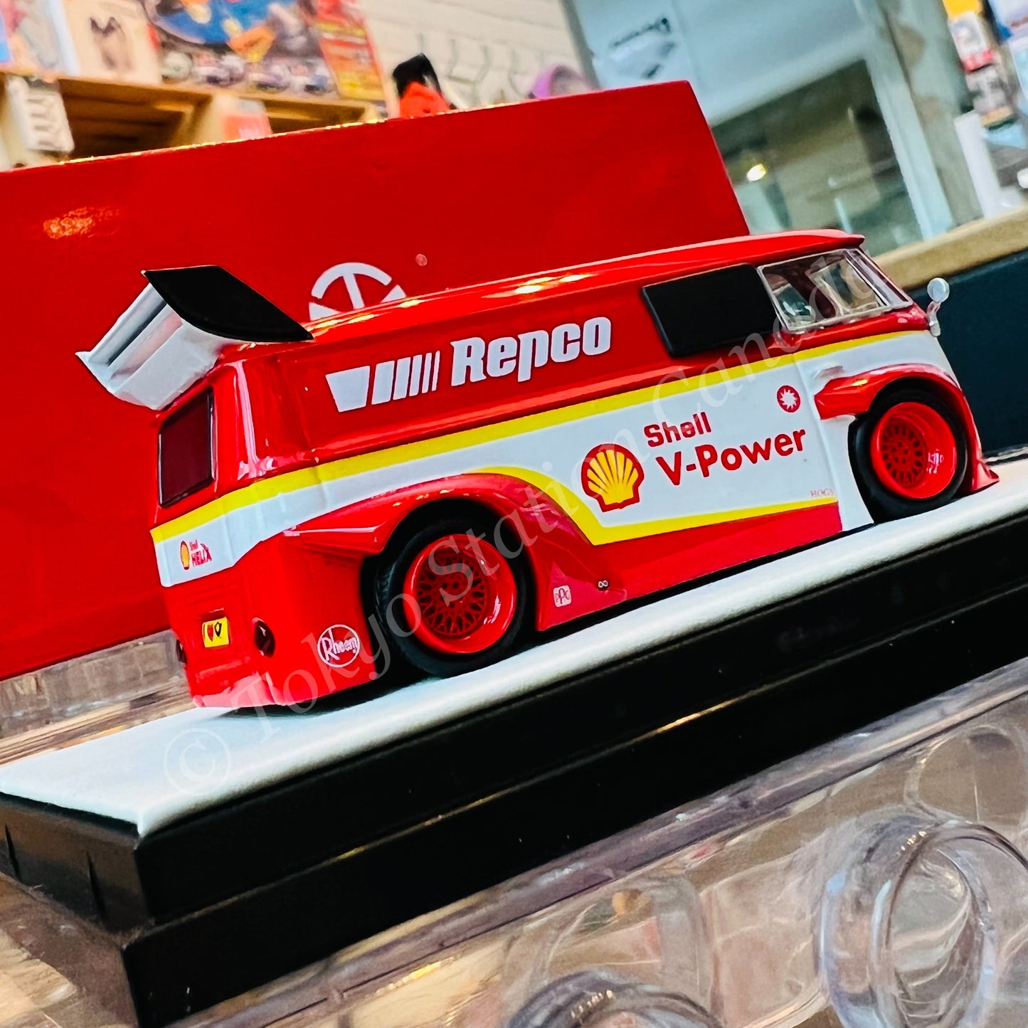 TIME MICRO 1/64 VW T1 SHELL with Figurine 6952009202139