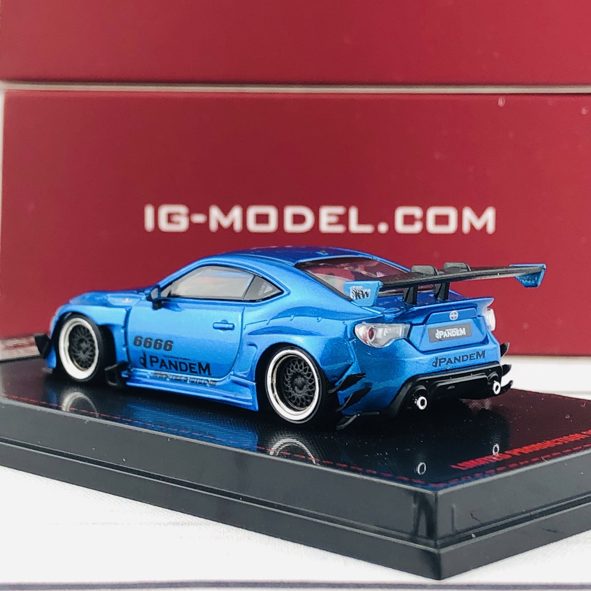 Ignition Model 1/64 Pandem Toyota 86 V3 Blue Metallic 1403
