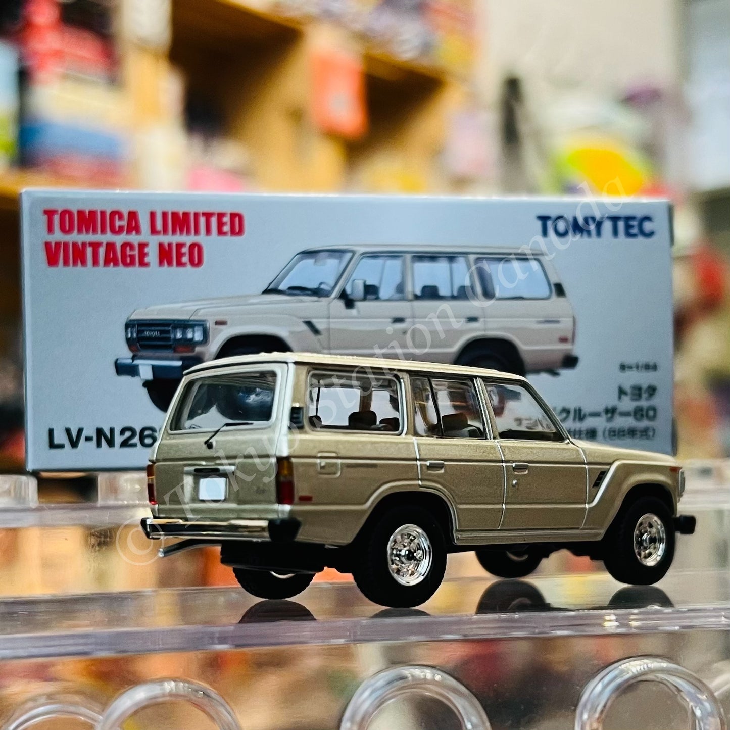 TOMYTEC Tomica Limited Vintage Neo 1/64 Toyota Land Cruiser 60 North American specification (Beige) 1988 LV-N268b