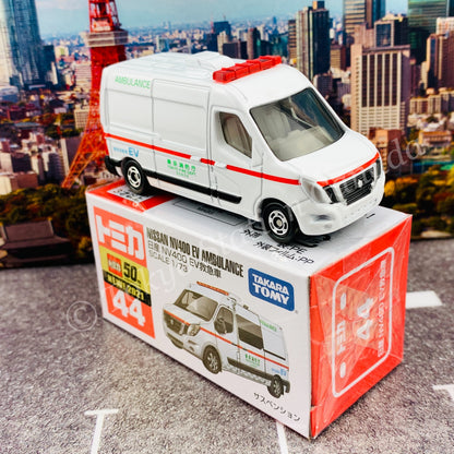 TOMICA 44 Nissan NV400 EV Ambulance