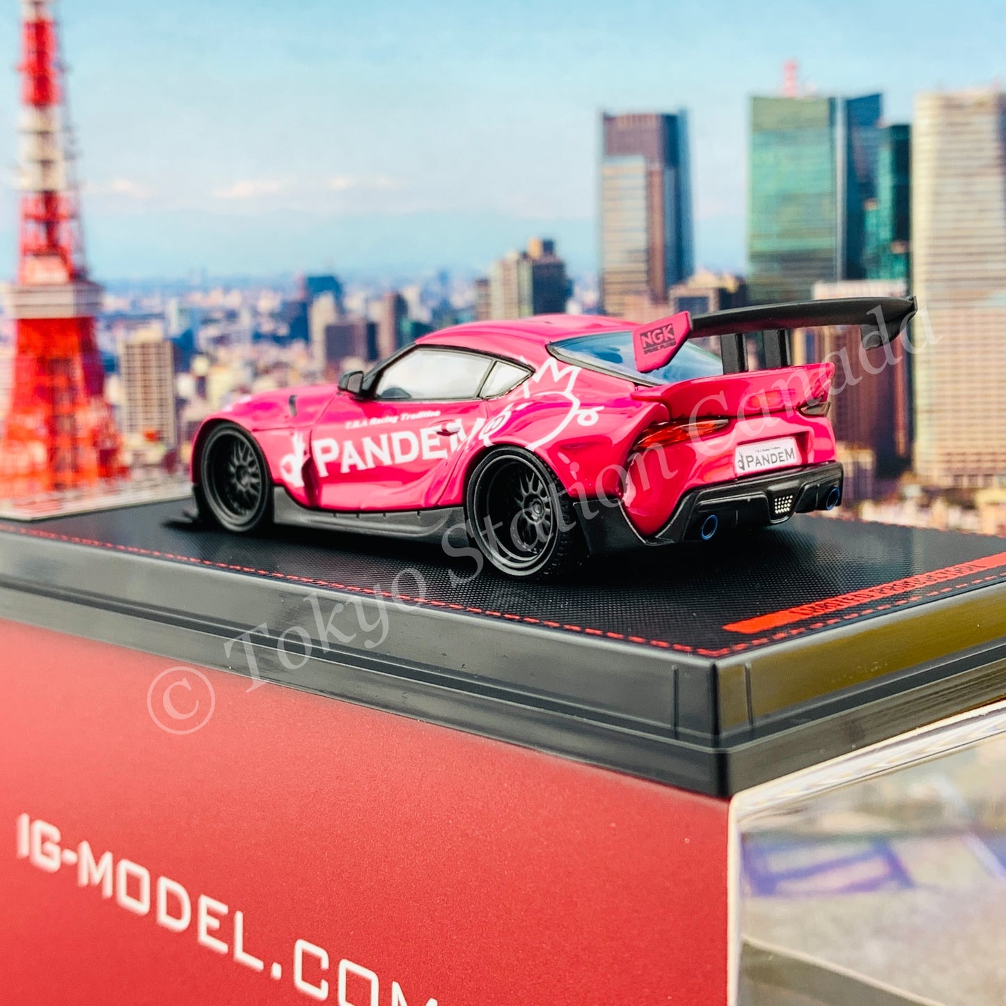 Ignition Model 1/64 PANDEM Supra (A90) Pink IG2339