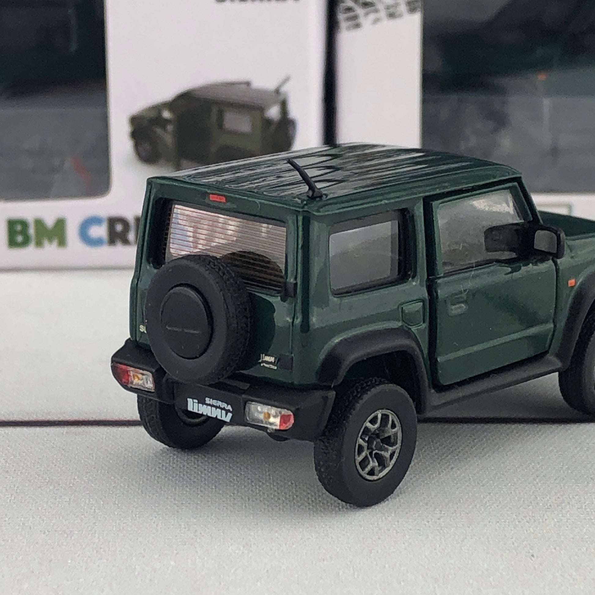BM Creations 1/64 Suzuki Jimny Sierra (JB74) RHD - Jungle Green (ZZC) 64B0005