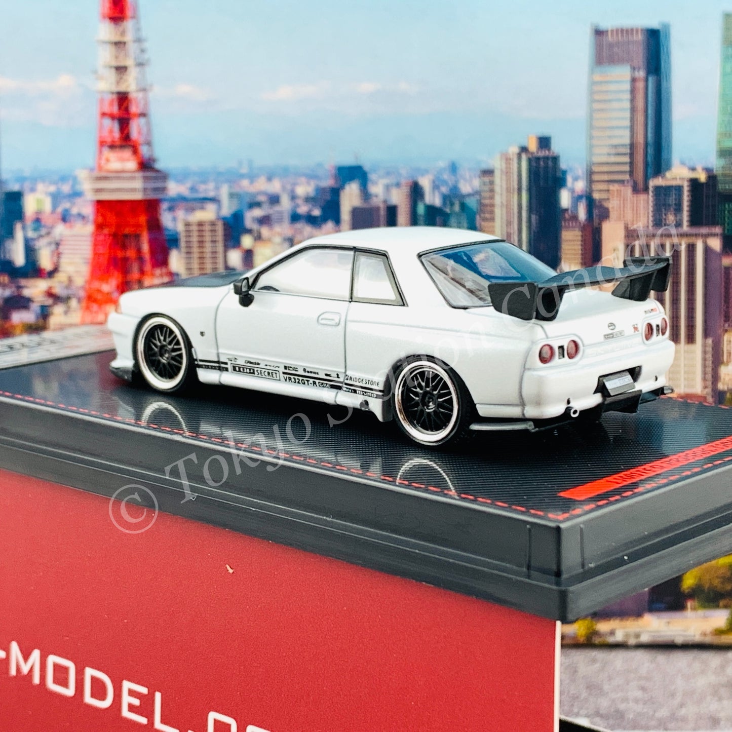 Ignition Model 1/64 TOP SECRET GT-R (VR32) Matte Pearl White IG2395