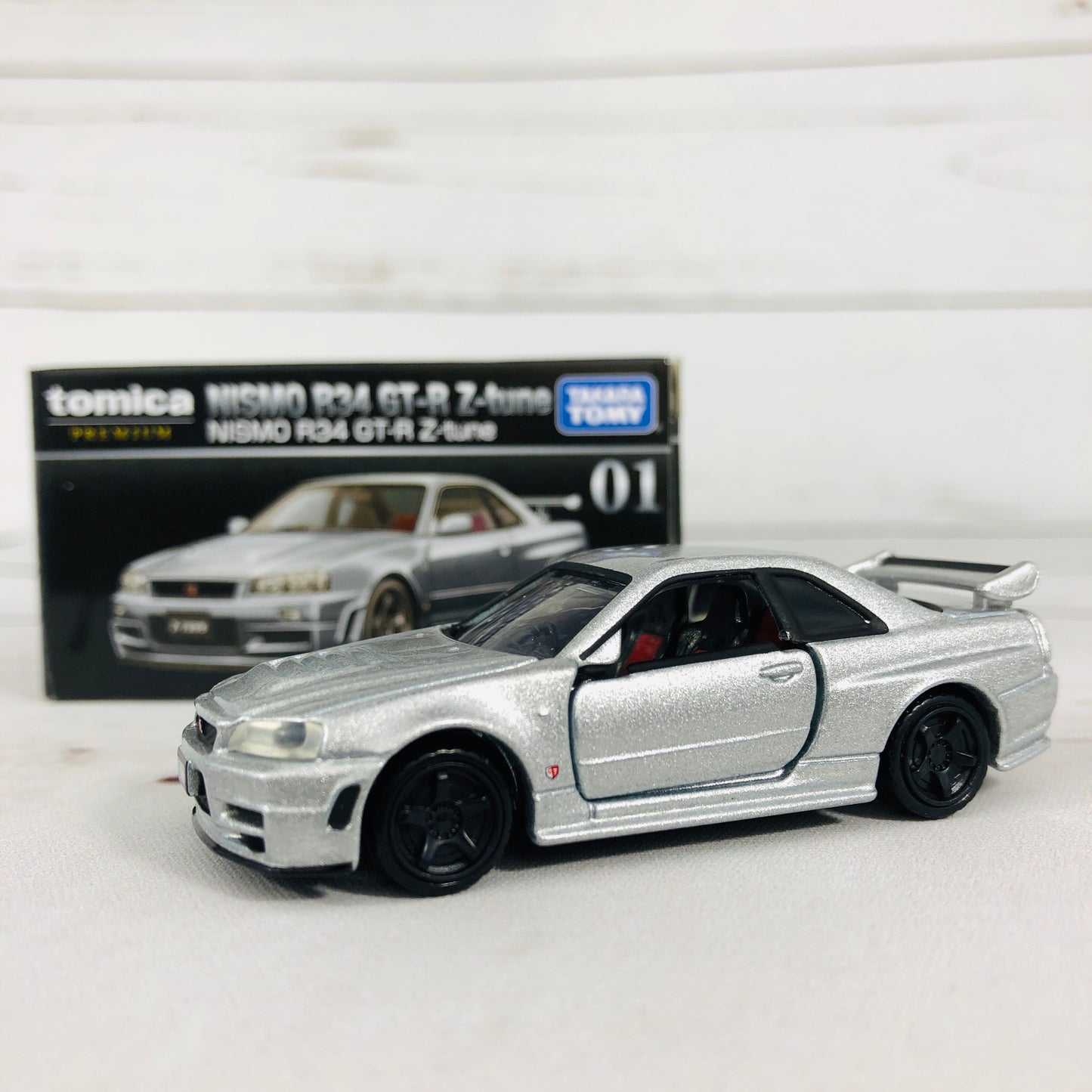 Tomica Premium No.01 NISMO R34 GTR Z-tune