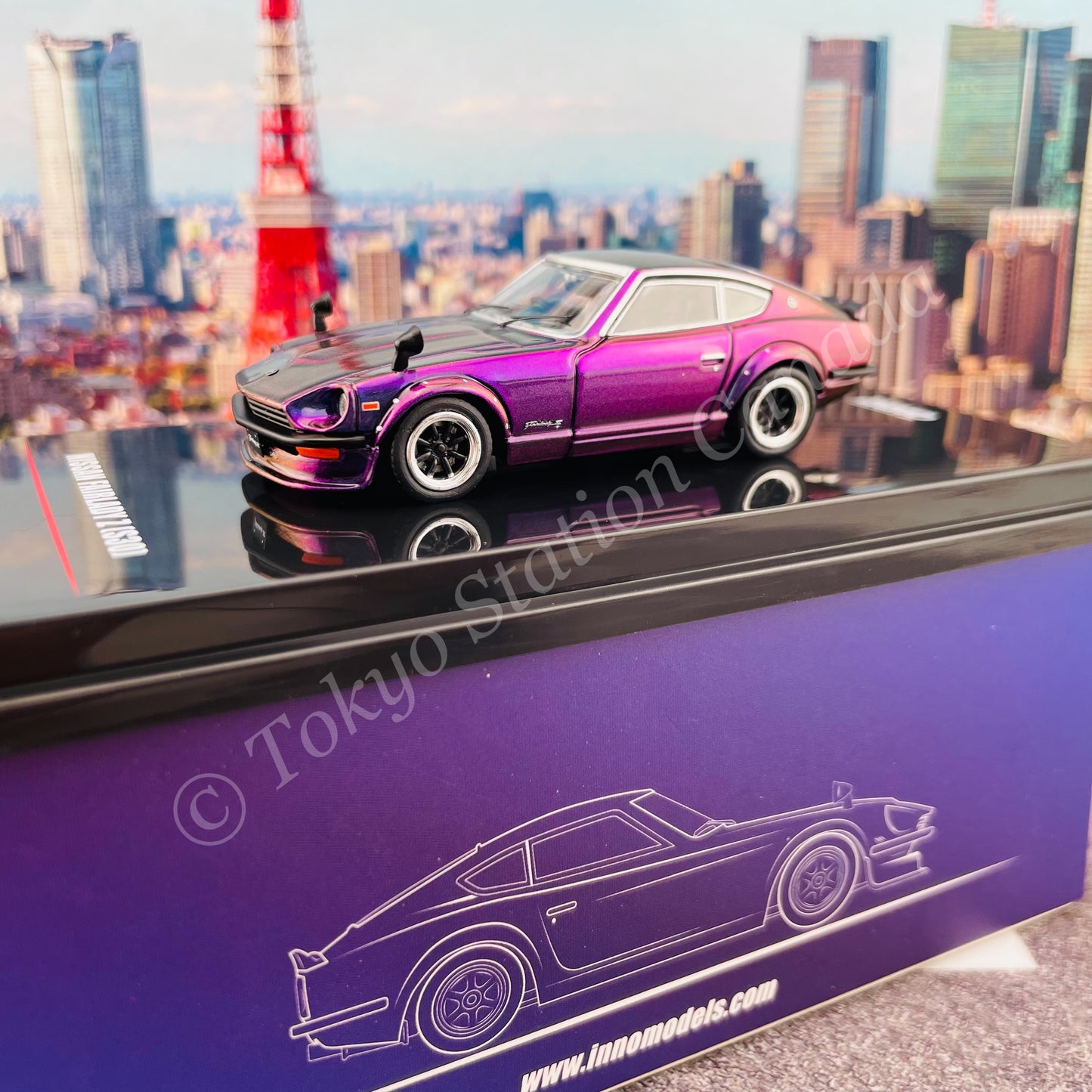 INNO64 1/64 NISSAN FAIRLADY Z (S30) Midnight Purple II (Hong Kong Ani-Com & Games 2022 Event Edtion) IN64-240Z-MPII