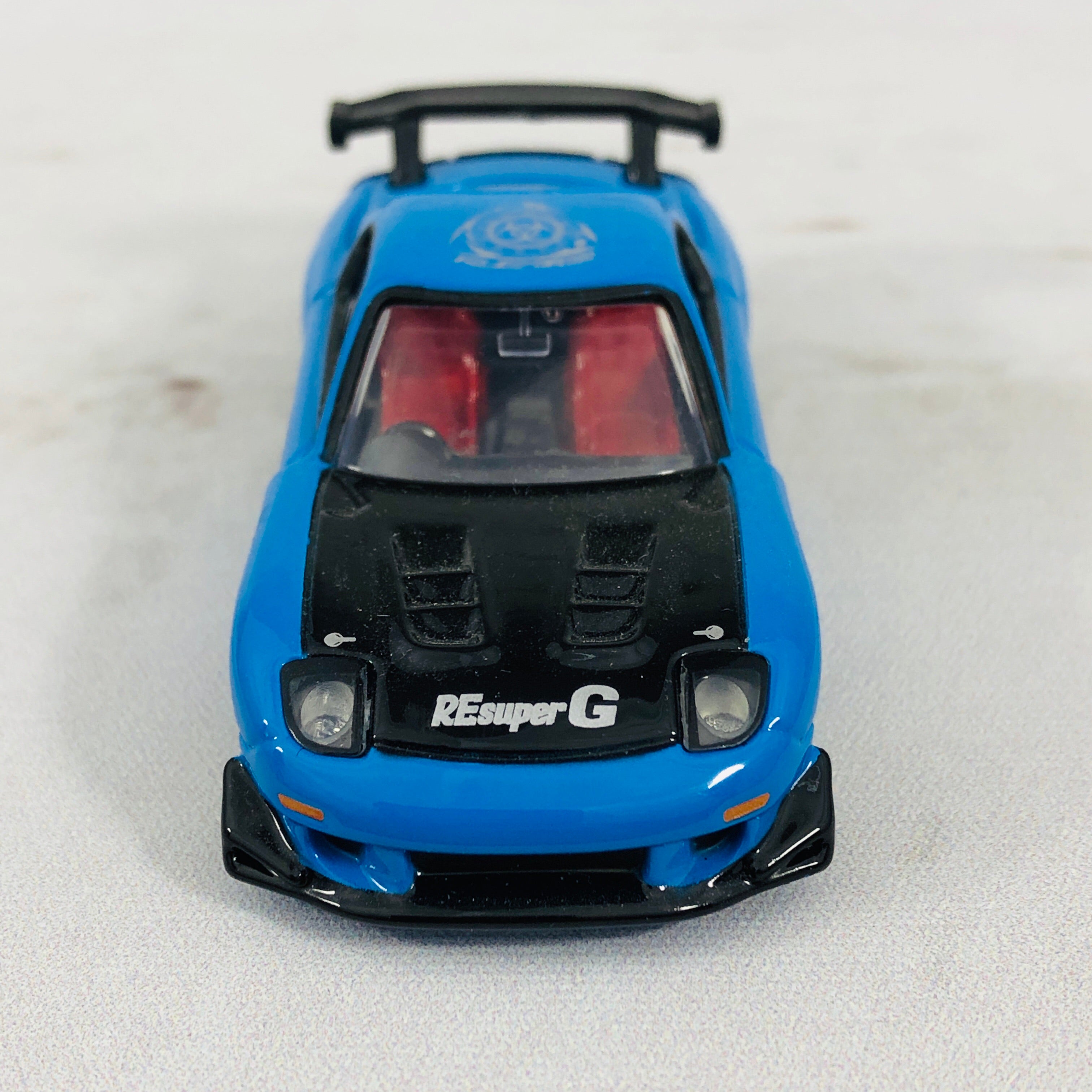 Tomica Premium No.04 Mazda RX7 FD3S RE Amemiya Spec. – Tokyo Station