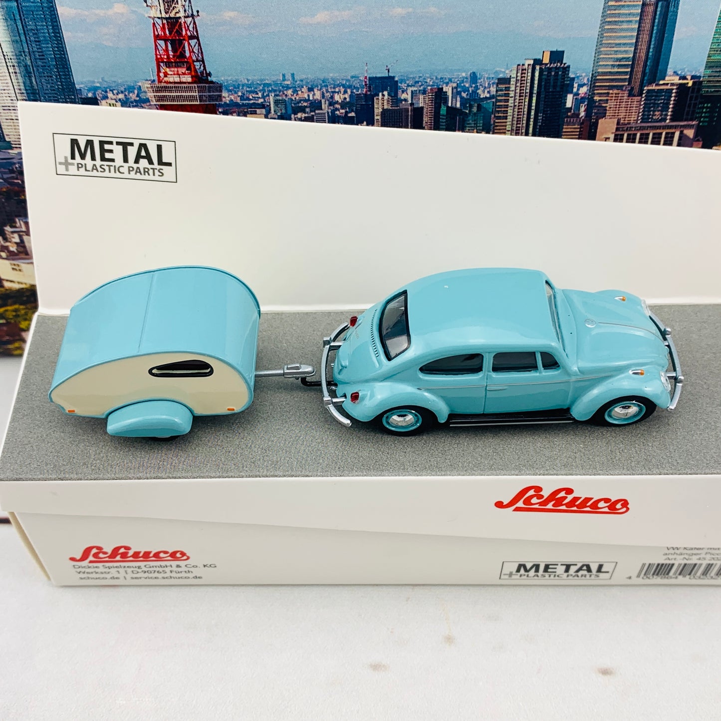 Schuco1/64 VW Beetle with Caravan (Kafer mit Wohnanhanger) 452022500