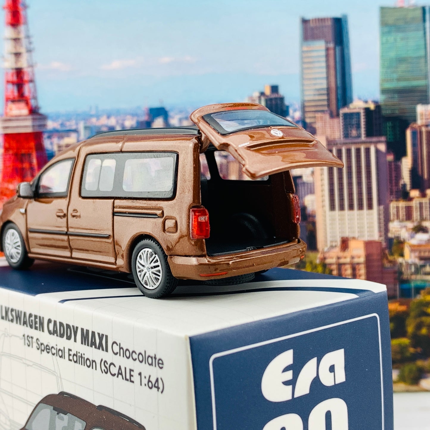ERA CAR 39 1/64 Volkswagen Caddy Maxi 1ST Special Edition Chocolate VW20CAMRF39