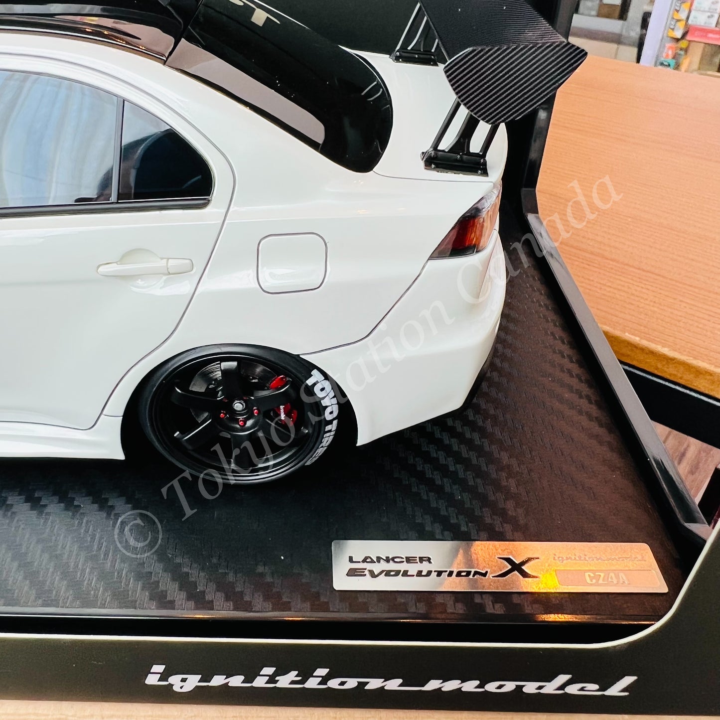 Ignition Model 1/18 Mitsubishi Lancer Evolution X (CZ4A) Pearl White IG2298