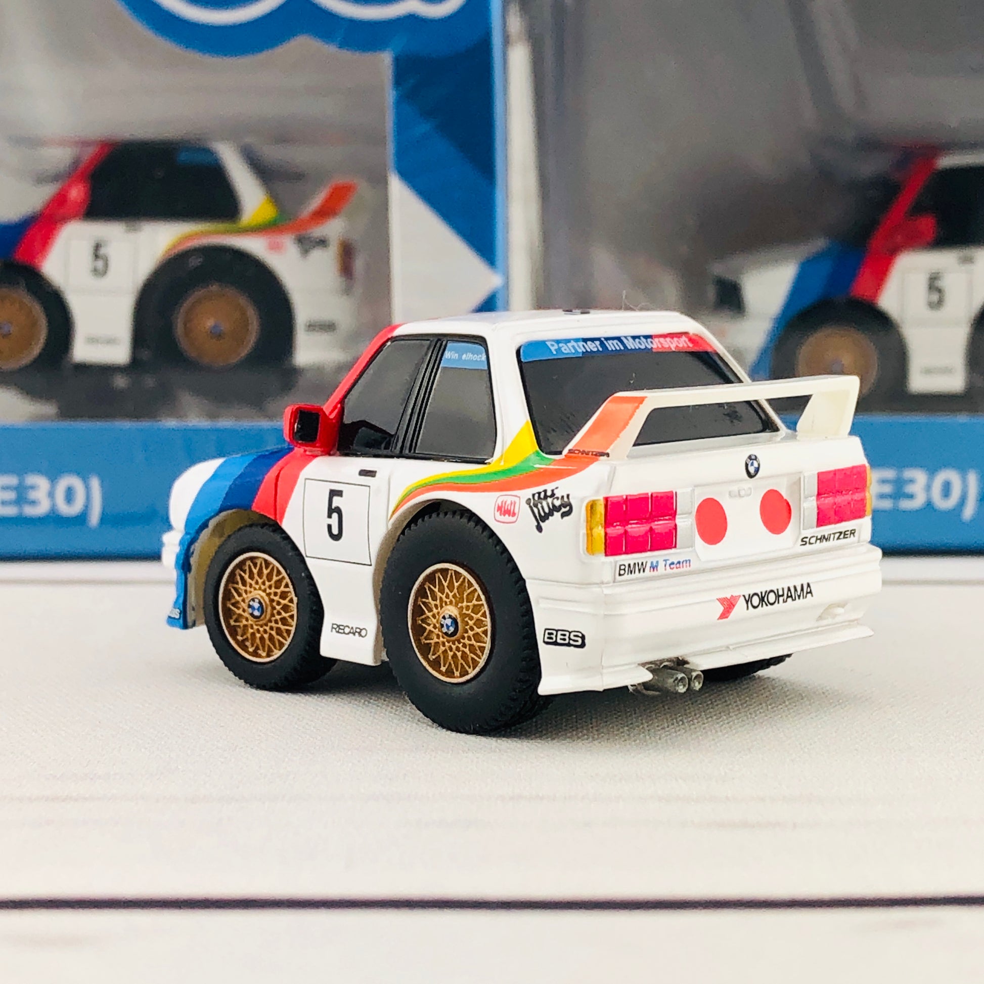 Tiny Q Pro-Series 04 - BMW M3 E30 (No.5 Mr Juicy) TinyQ-04-S3