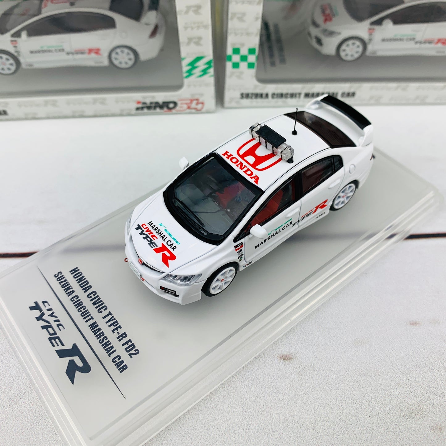 INNO64 1/64 Honda Civic FD2 Type-R Suzuka Circuit Marshal Car IN64-FD2-SMC