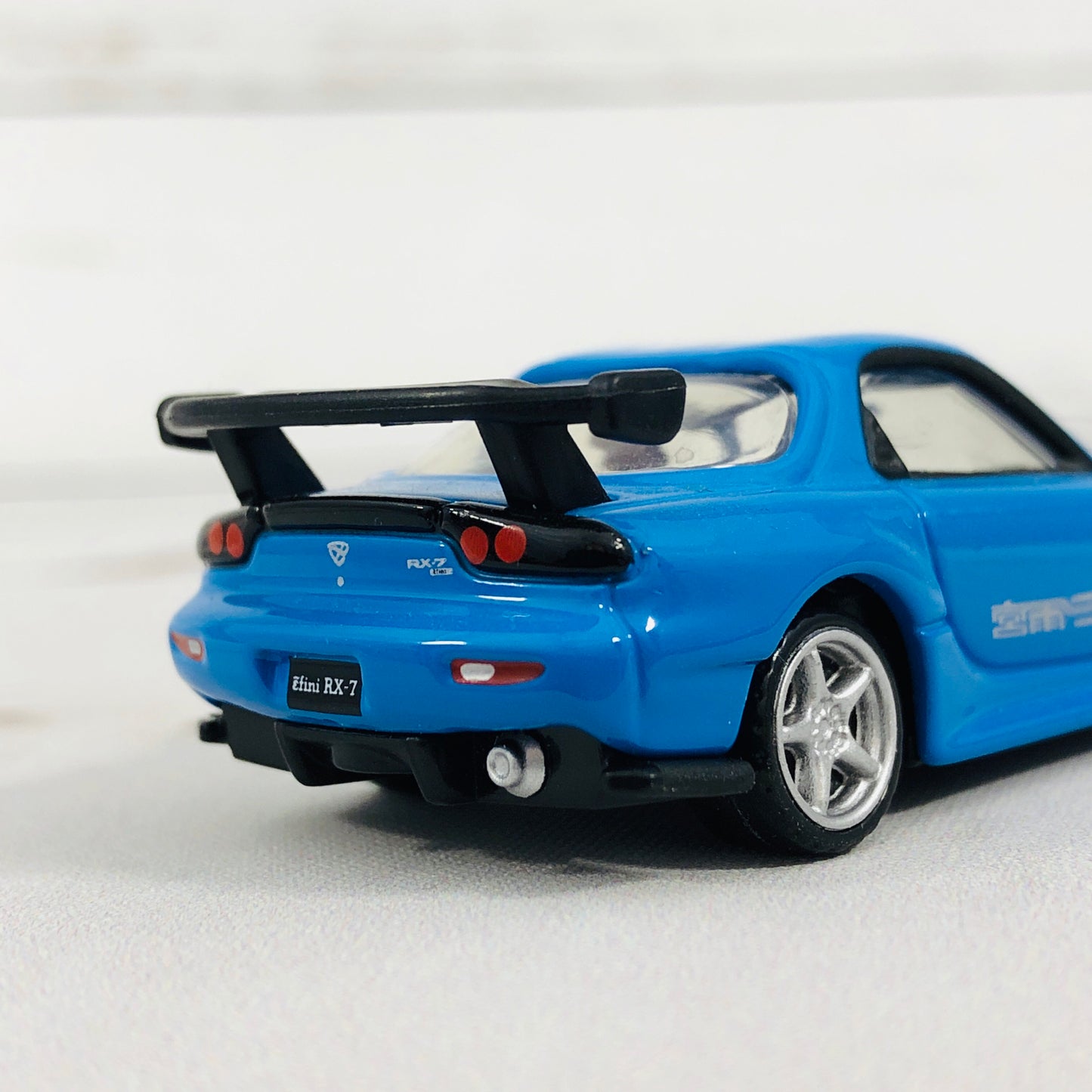 Tomica Premium No.04 Mazda RX7 FD3S RE Amemiya Spec.
