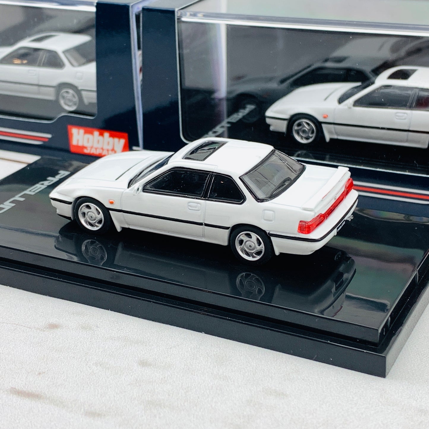 HOBBY JAPAN 1/64 Honda Prelude Si (BA5) 1989 Frost White HJ641002AW