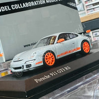 Tarmac Works x MINICHAMPS COLLAB64 1/64 Porsche 911 GT3 RS (997) Silver / Orange T64MC-001-SL (643066005)