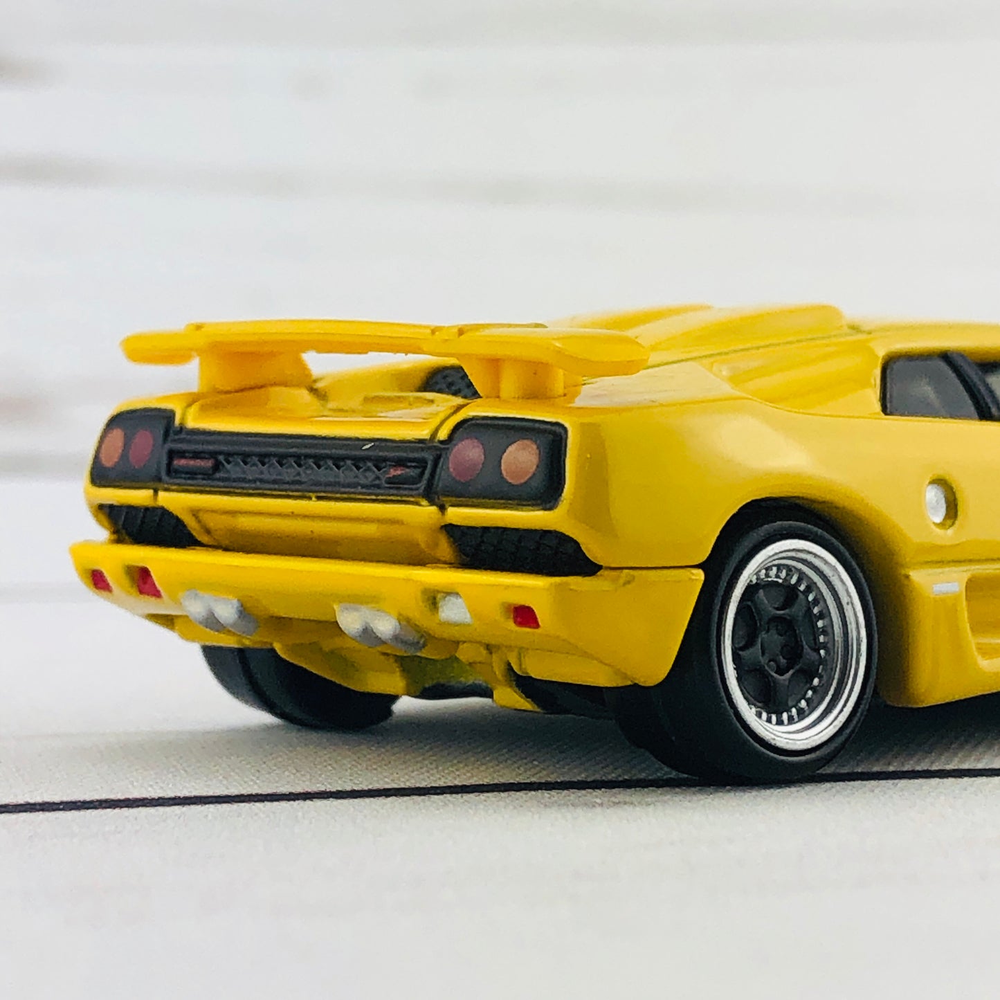 Tomica Premium 15 Lamborghini Diablo (Yellow)