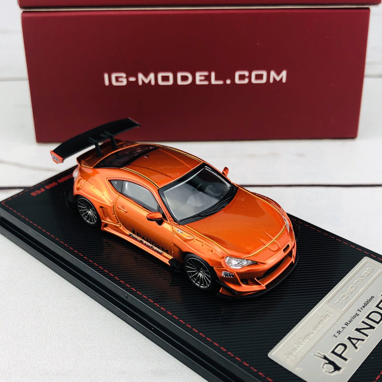 Ignition Model 1/64 Pandem Toyota 86 V3 Orange Metallic 1404