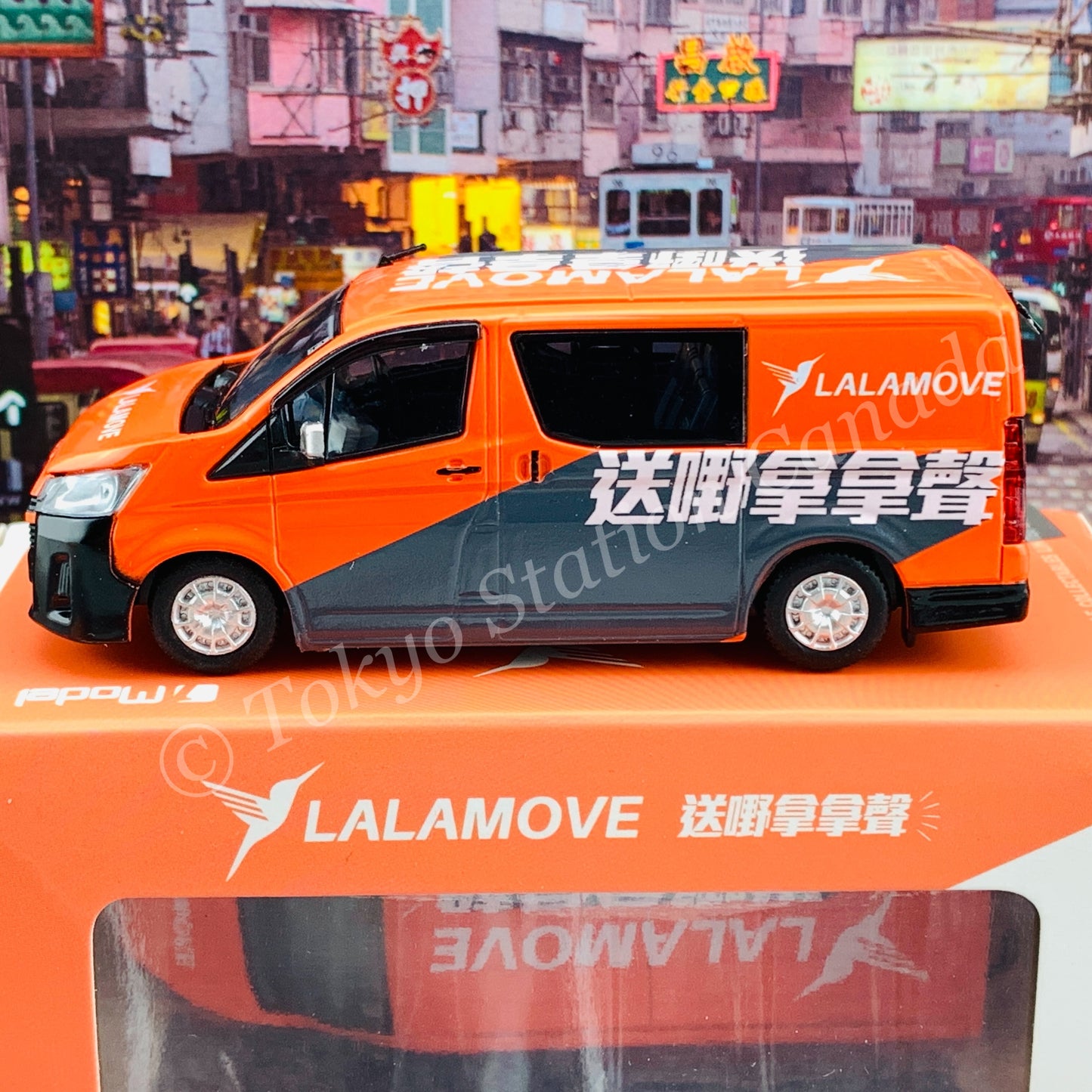 Model 1 1/64 Toyota Hiace 300 LALAMOVE 送嘢拿拿聲 C33124