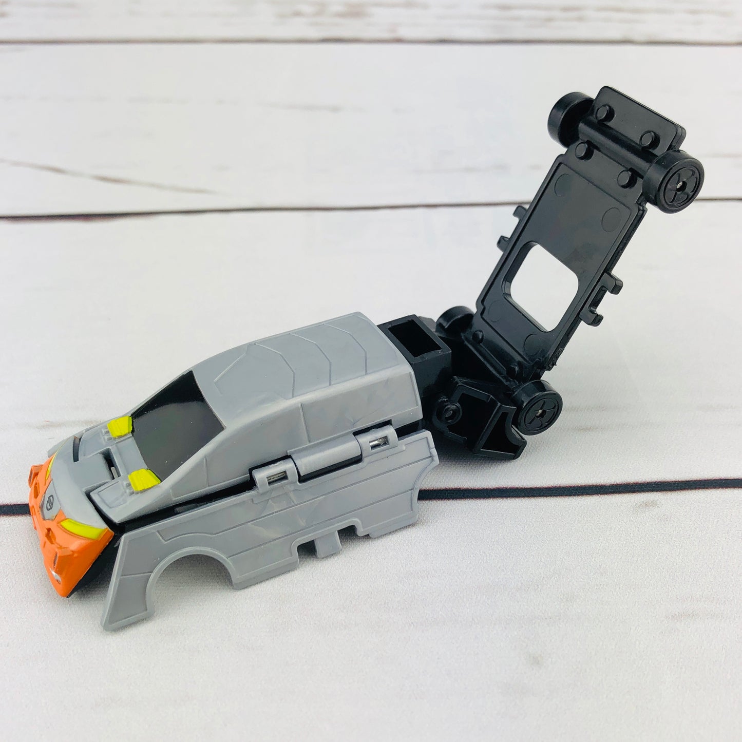 BANDAI Ultra Party Guardians e-NV200